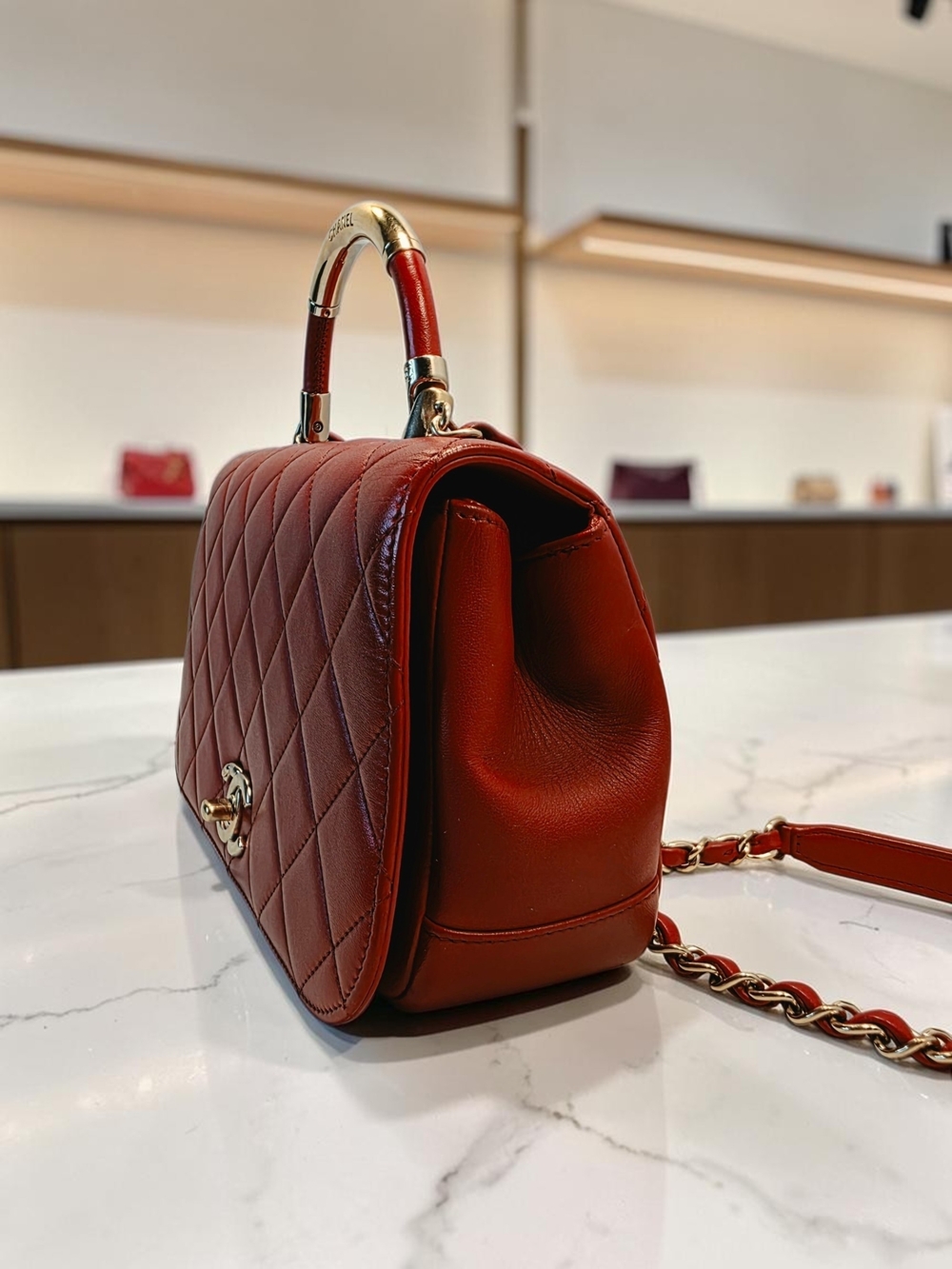 CHANEL Quilted Top Handle Shoulder Bag in Red with Gold Hardware  EUC - Picture 3 of 13
